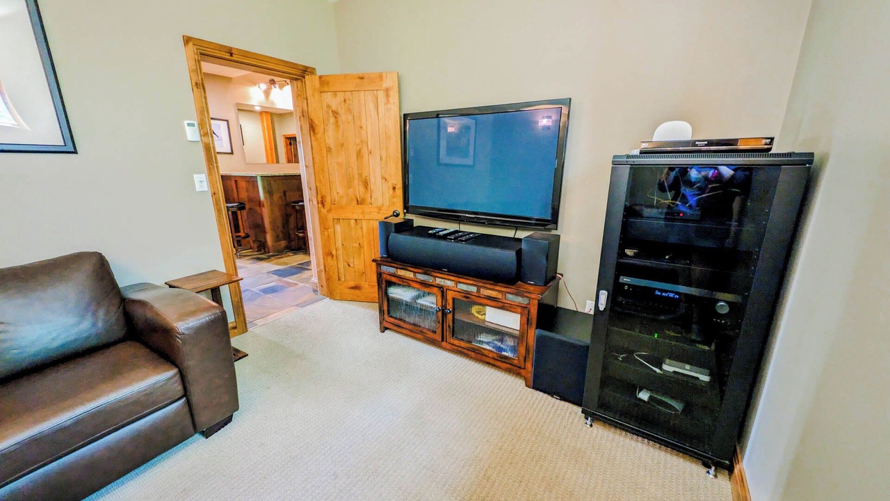 Photo of Livingroom in Golden