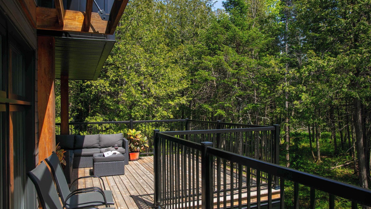 Photo of Patio Balcony in Stanstead Township