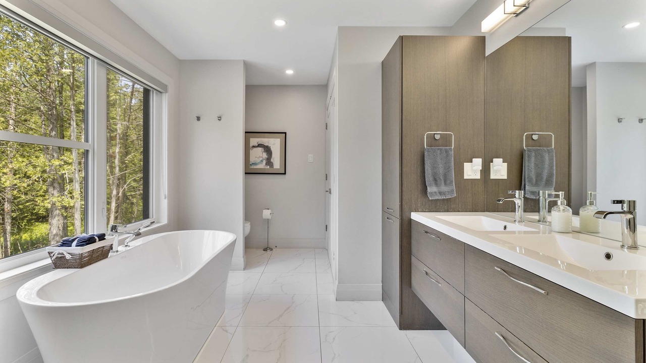 Photo of Bathroom in Stanstead Township