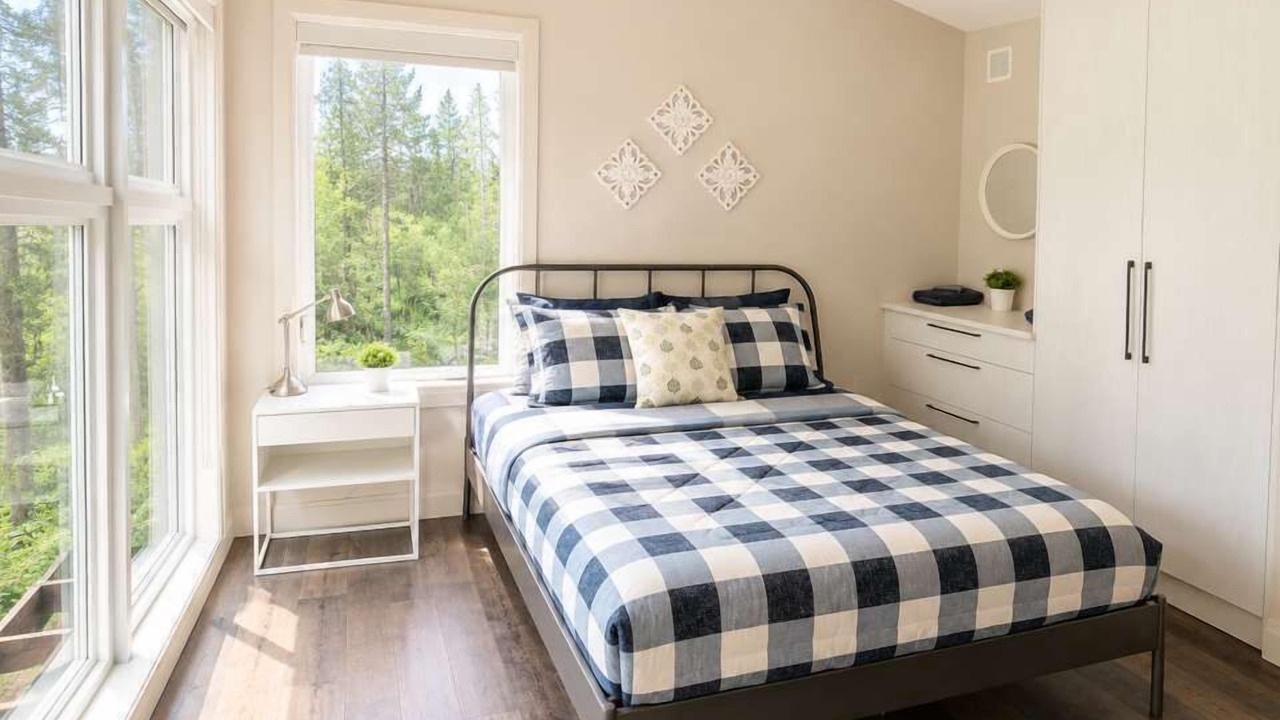 Photo of Bedroom in Stanstead Township
