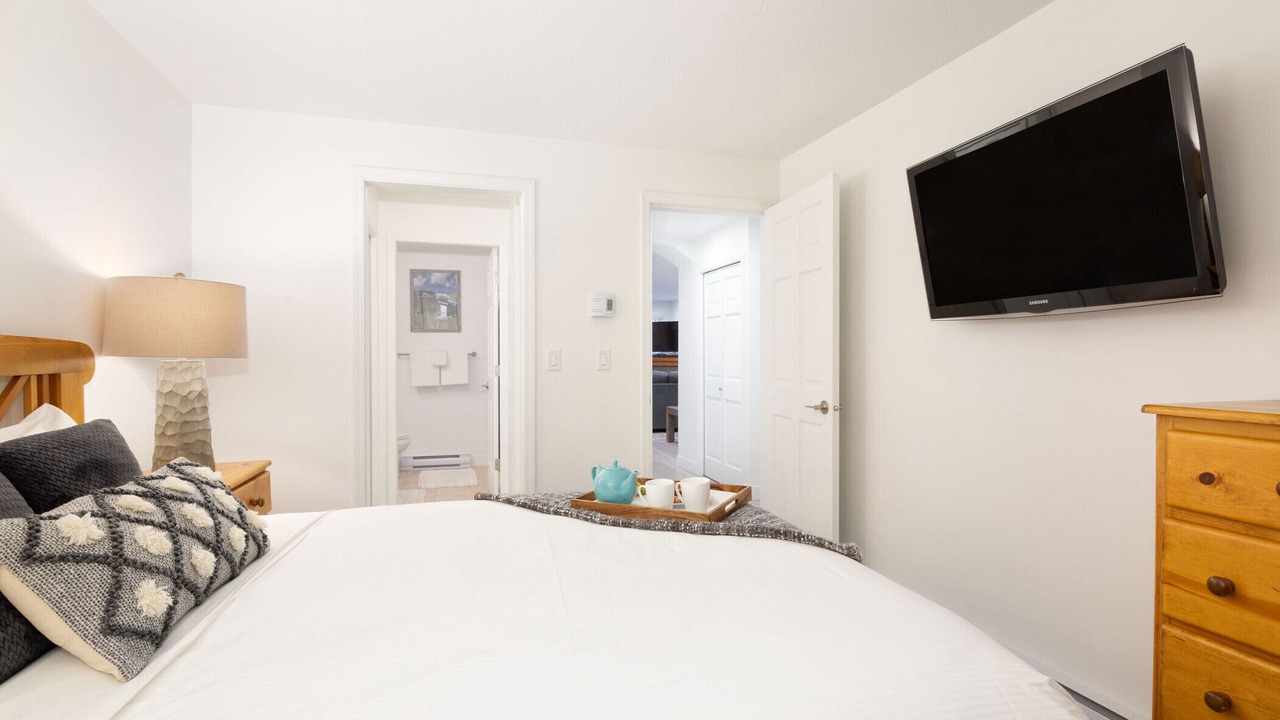 Photo of Bedroom in Village North