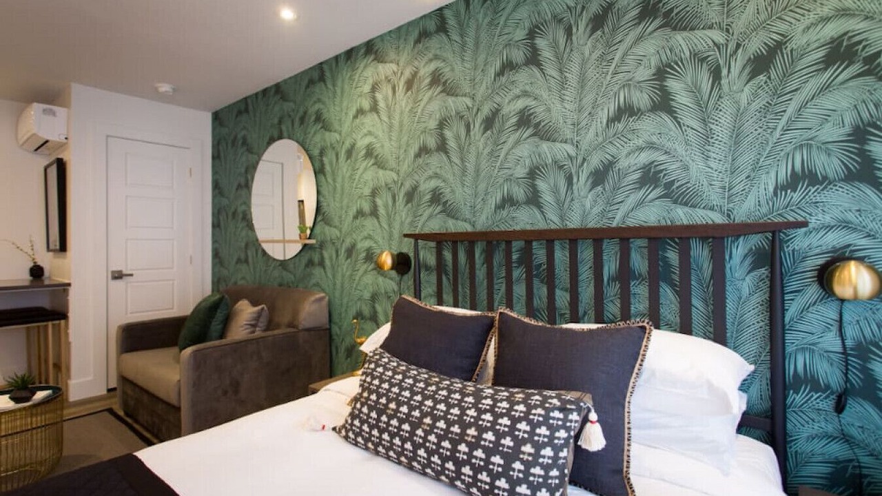 Photo of Bedroom in Mile-Ex