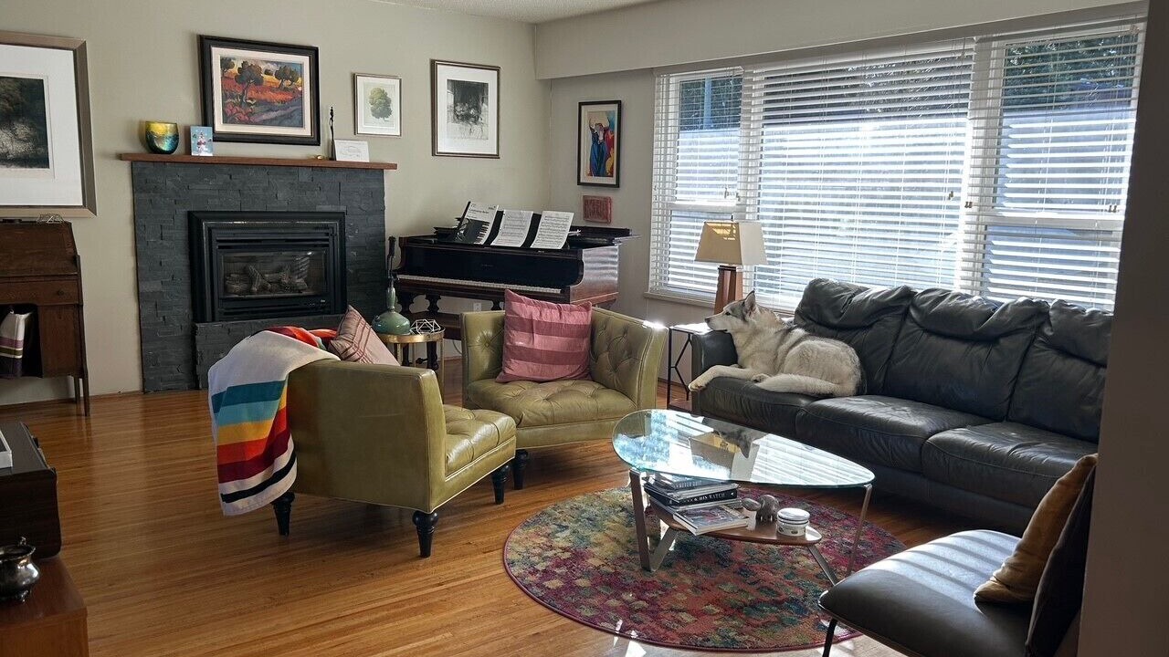 Photo of Livingroom in Lynn Valley