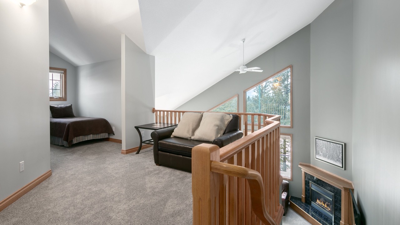 Photo of Livingroom in Forest Ridge Estates
