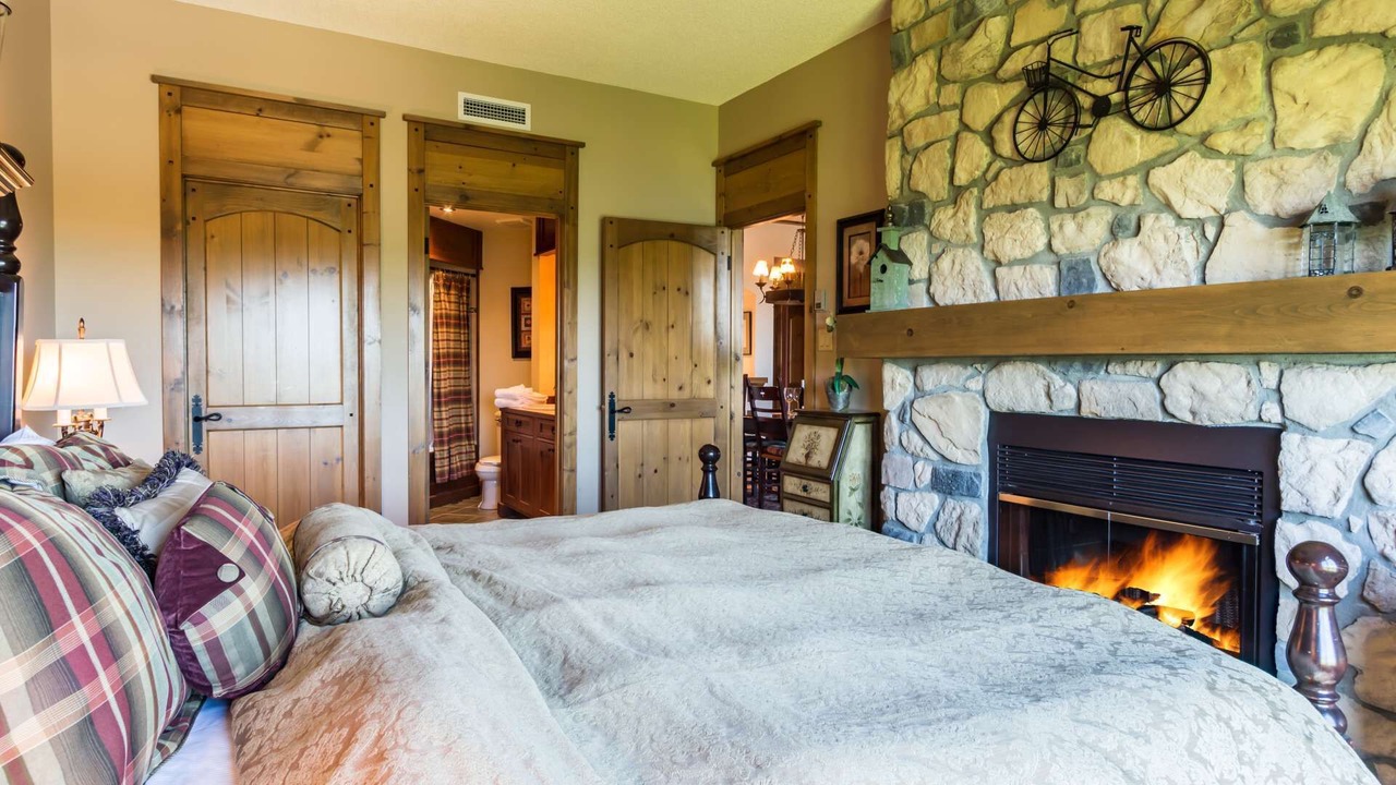 Photo of Bedroom in Mont-Tremblant