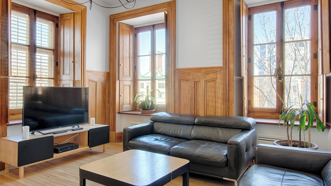 Photo of Livingroom in Centre-Ville