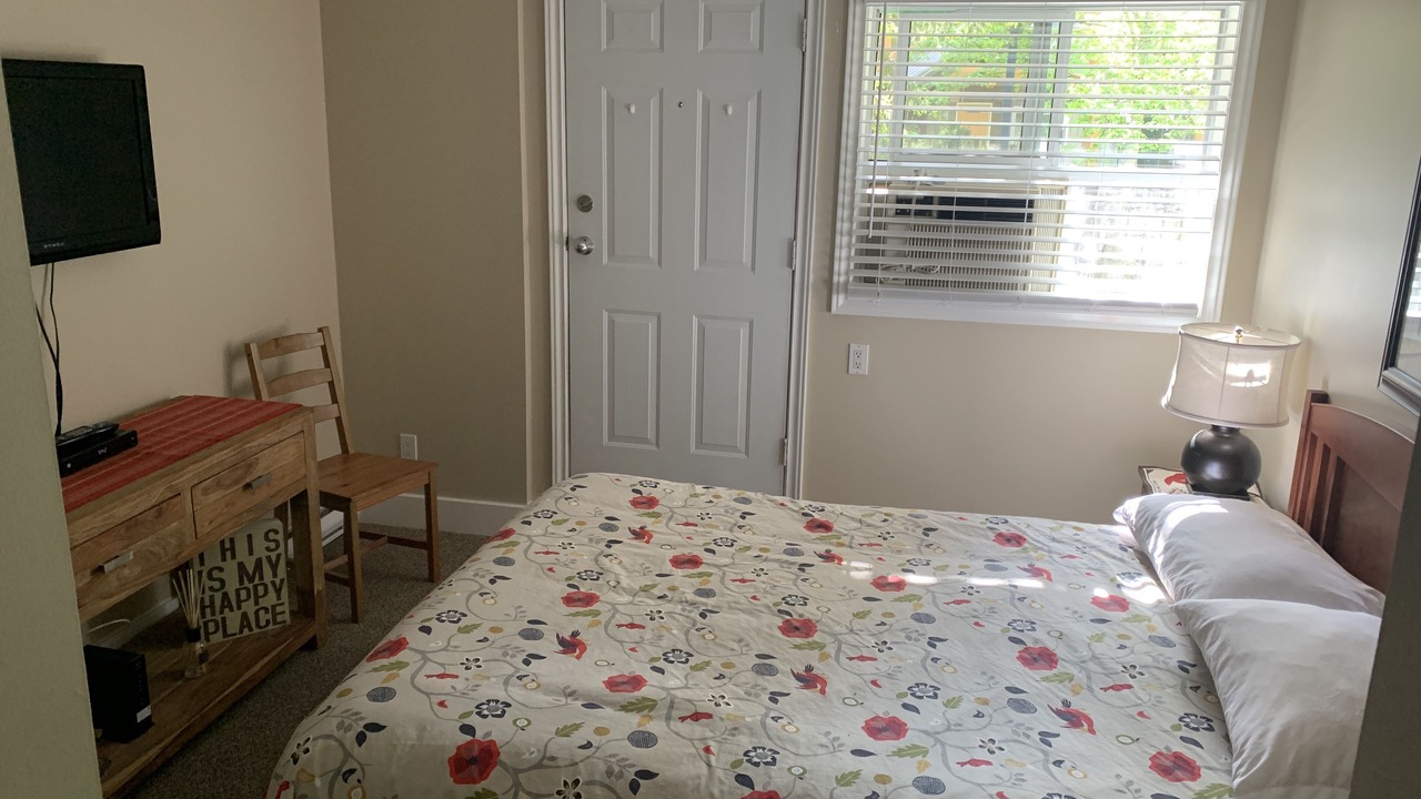 Photo of Bedroom in Village North