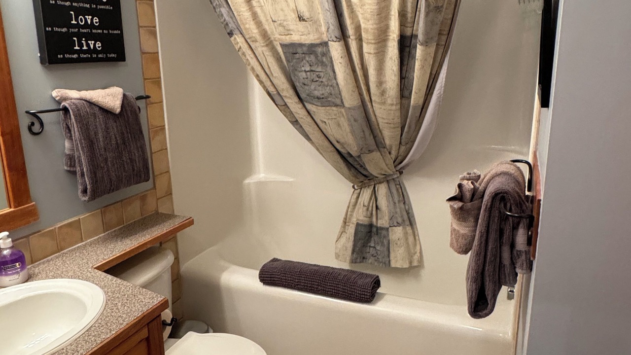 Photo of Bathroom in Invermere