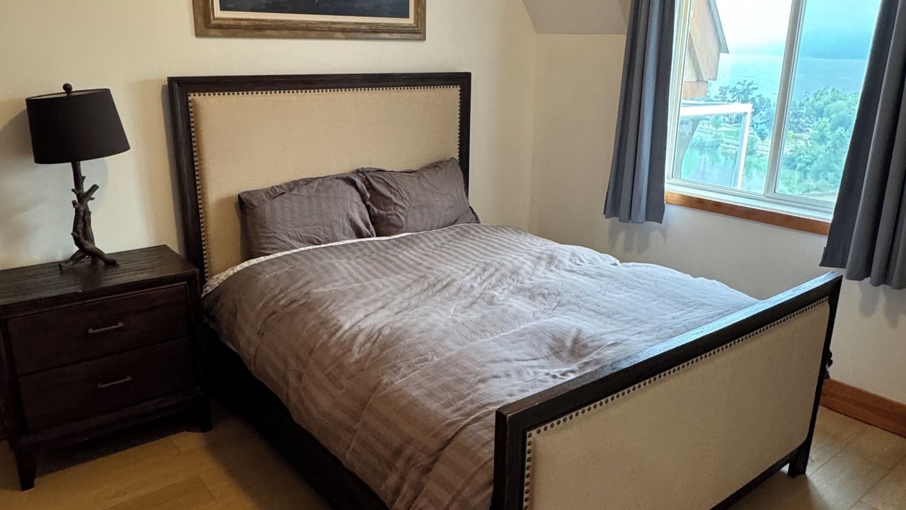 Photo of Bedroom in Invermere