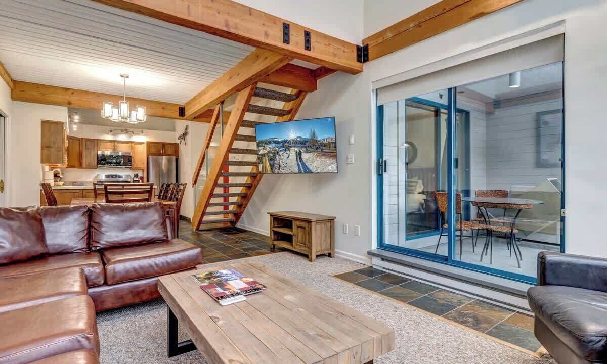 Photo of Livingroom in Upper Village