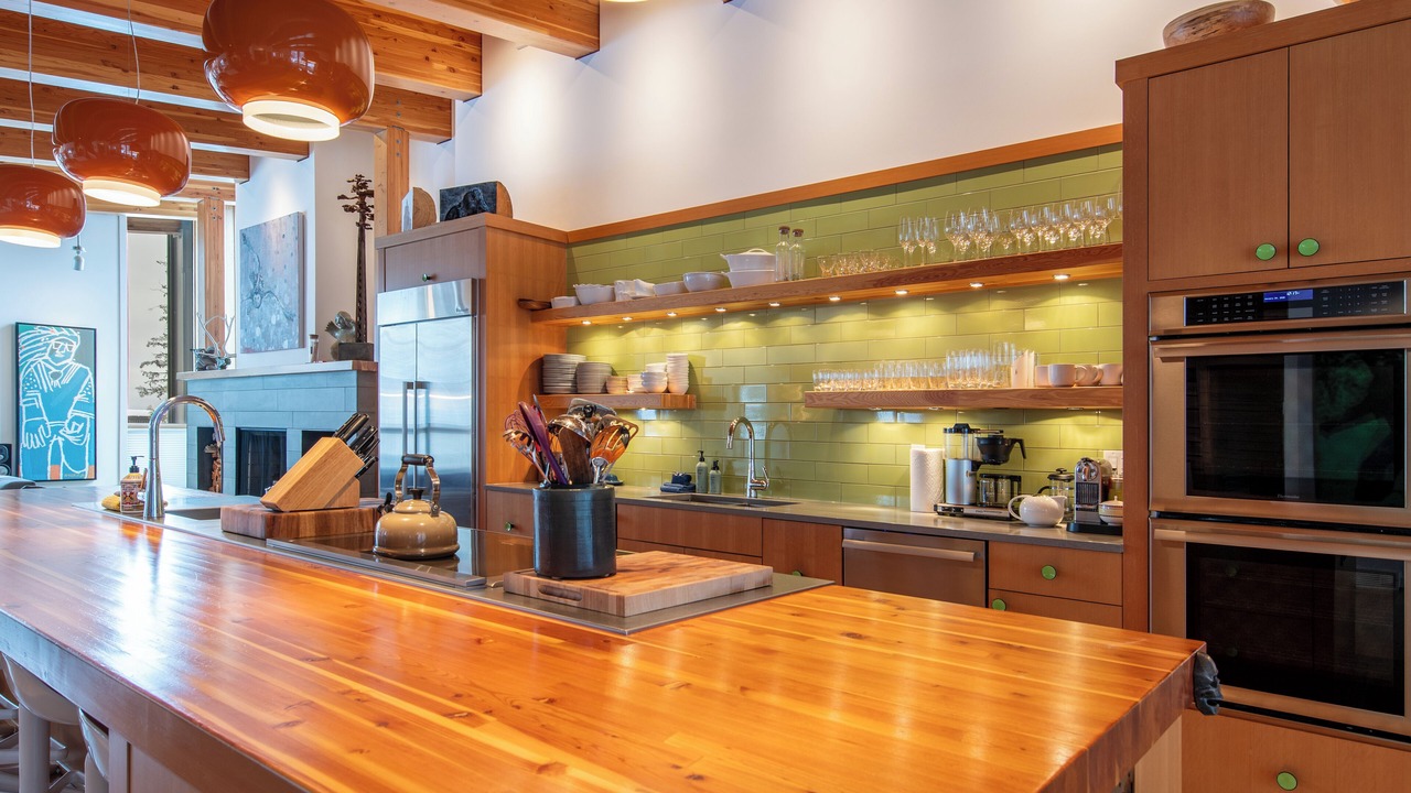 Photo of Kitchen in Golden