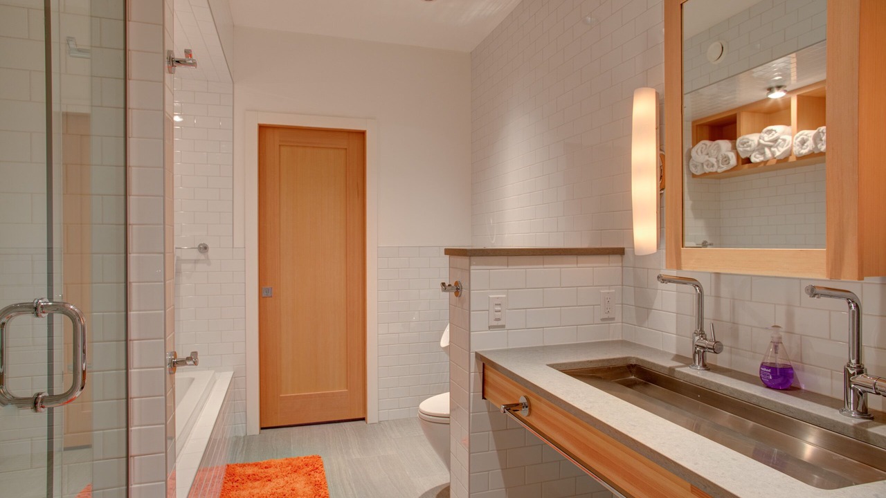 Photo of Bathroom in Golden