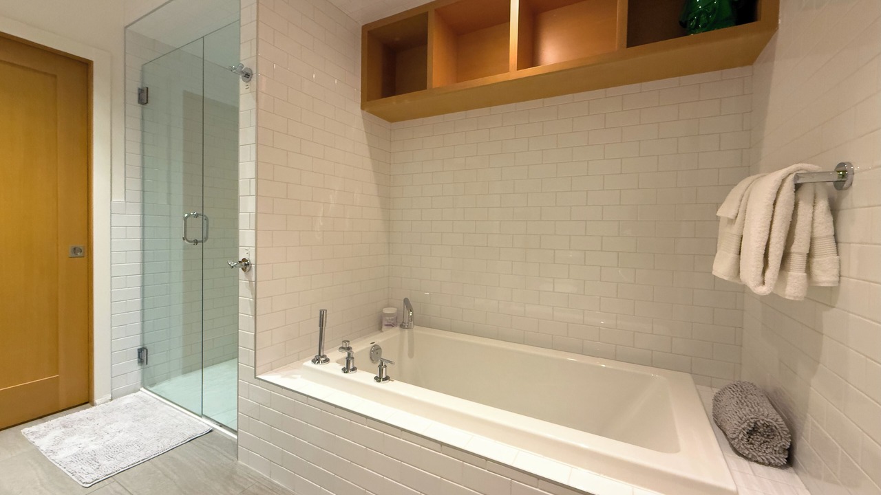 Photo of Bathroom in Golden