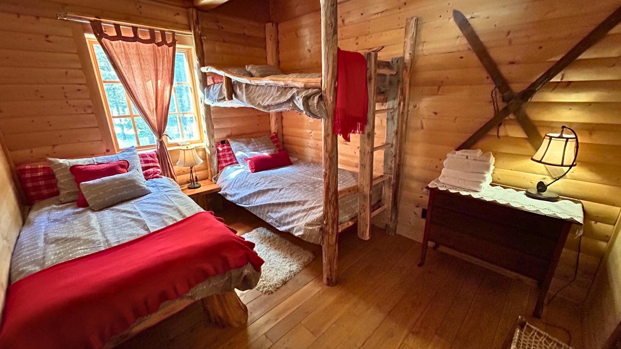 Photo of Bedroom in La Malbaie