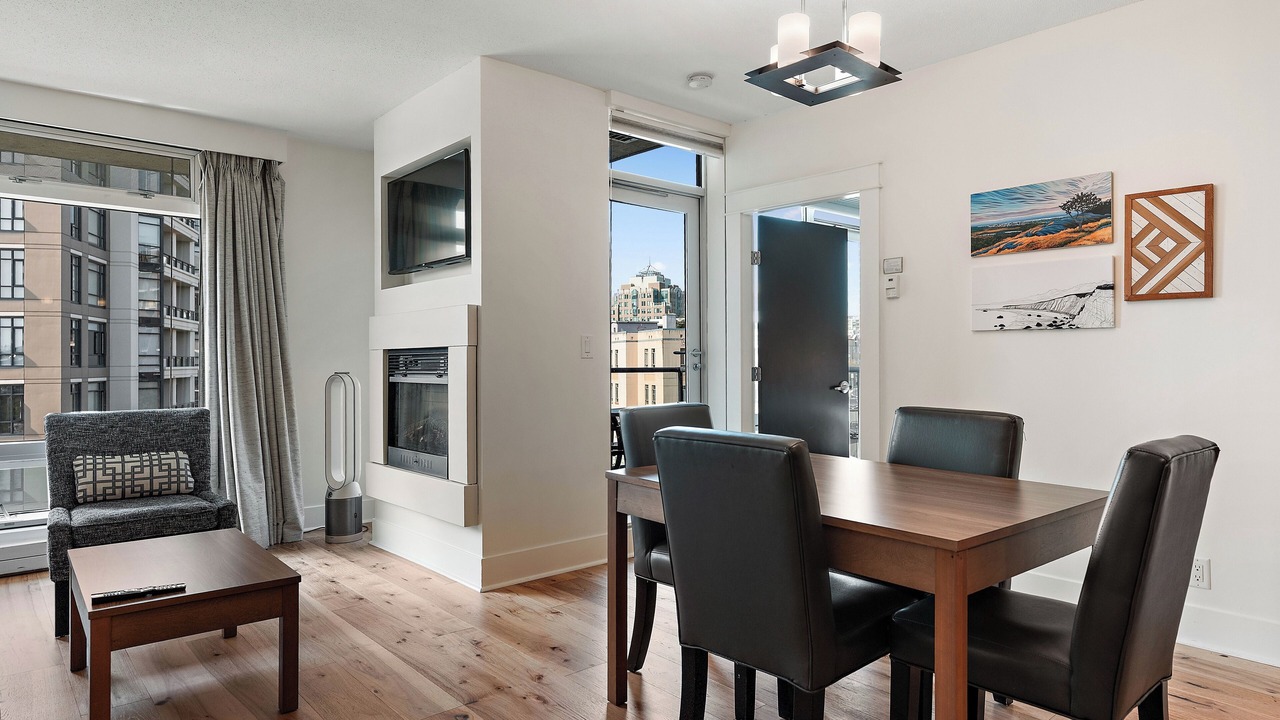 Photo of Livingroom in Downtown Victoria