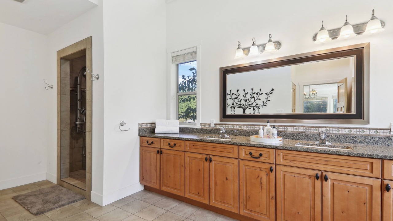 Photo of Bathroom in Sardis
