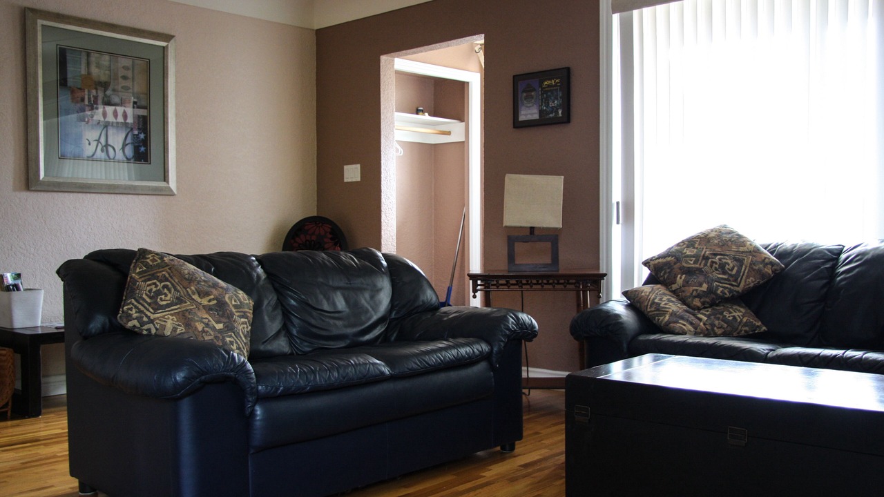 Photo of Livingroom in Saanich West