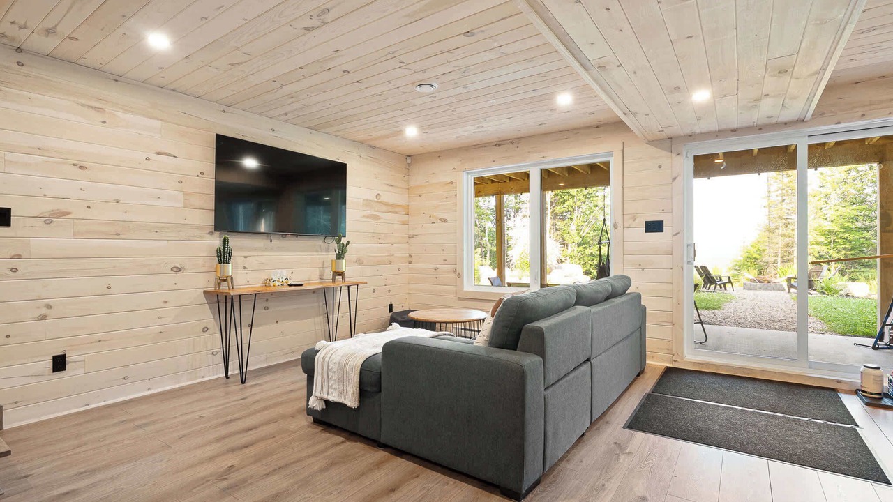 Photo of Livingroom in Saint-Faustin-Lac-Carre
