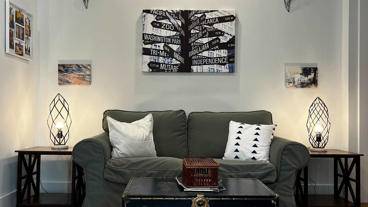 Photo of Livingroom in Downtown Halifax