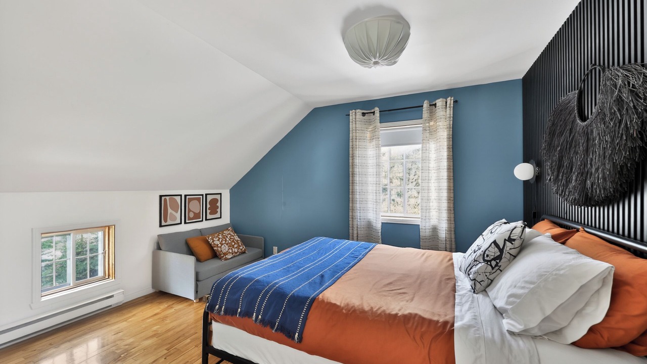 Photo of Bedroom in Chertsey