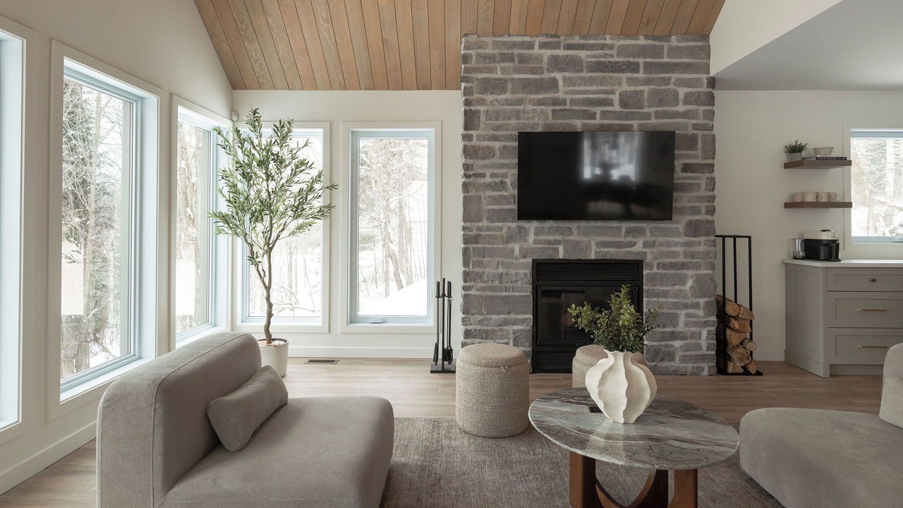 Photo of Livingroom in Mandeville