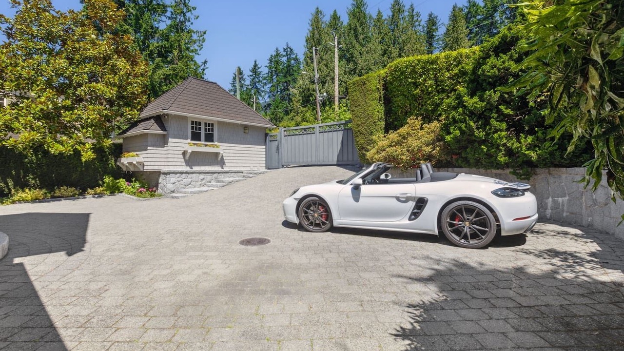 Photo of Outdoor in West Vancouver