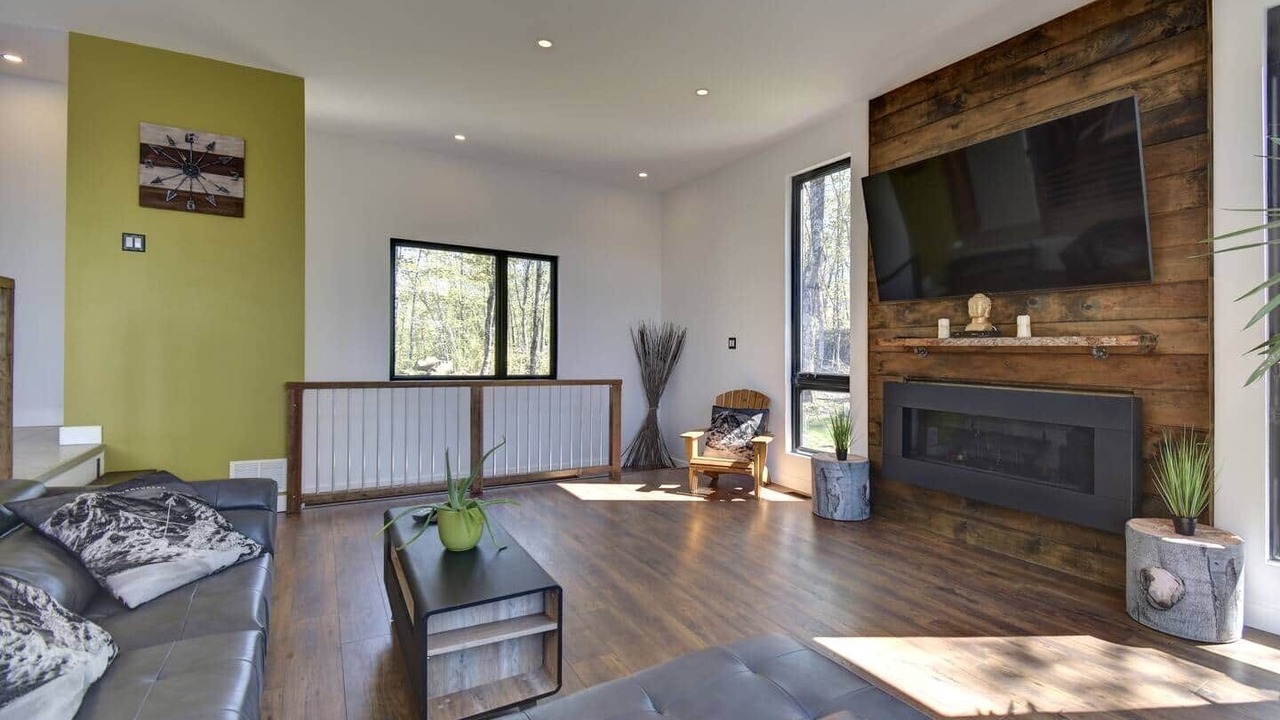Photo of Livingroom in Chertsey