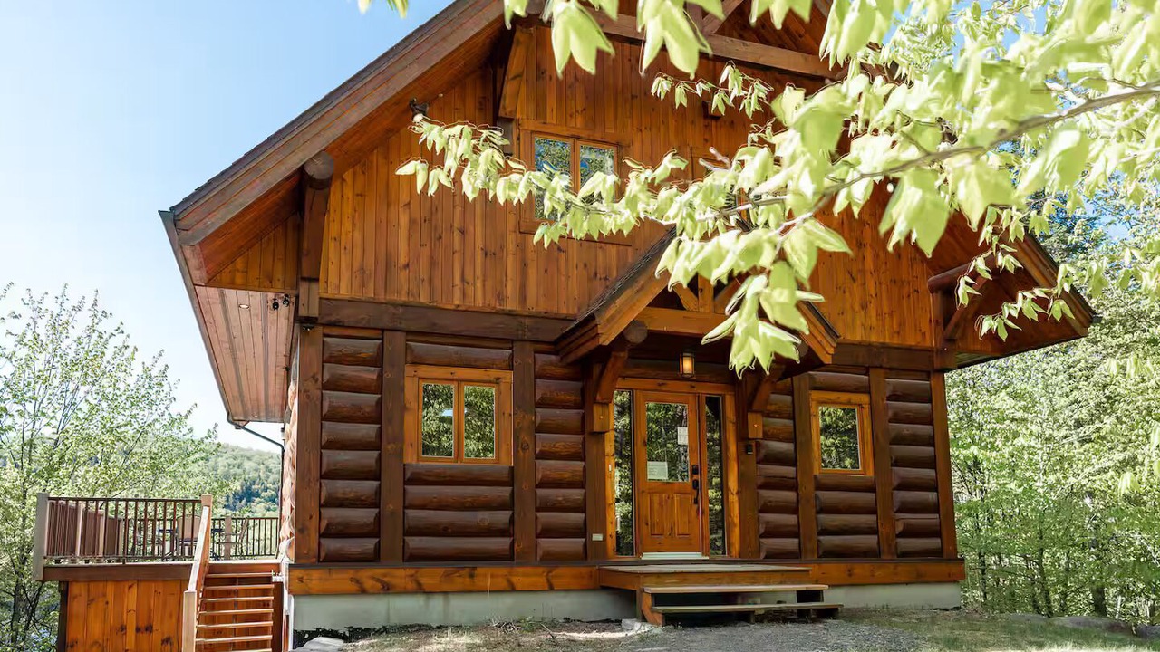 Photo of Outdoor in Les Pays-d'en-Haut Regional County Municipality