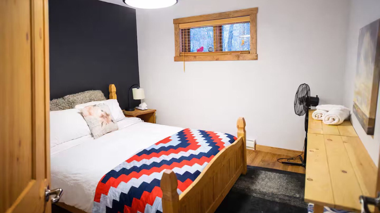 Photo of Bedroom in Les Pays-d'en-Haut Regional County Municipality