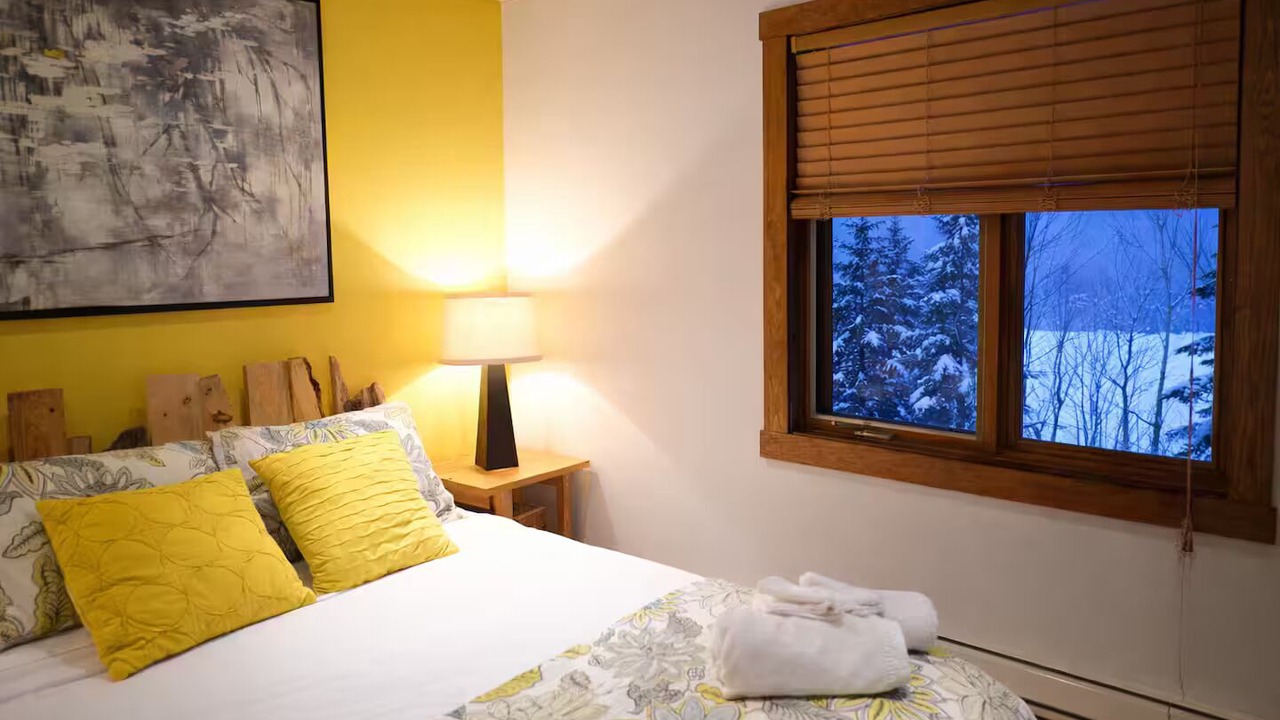 Photo of Bedroom in Les Pays-d'en-Haut Regional County Municipality
