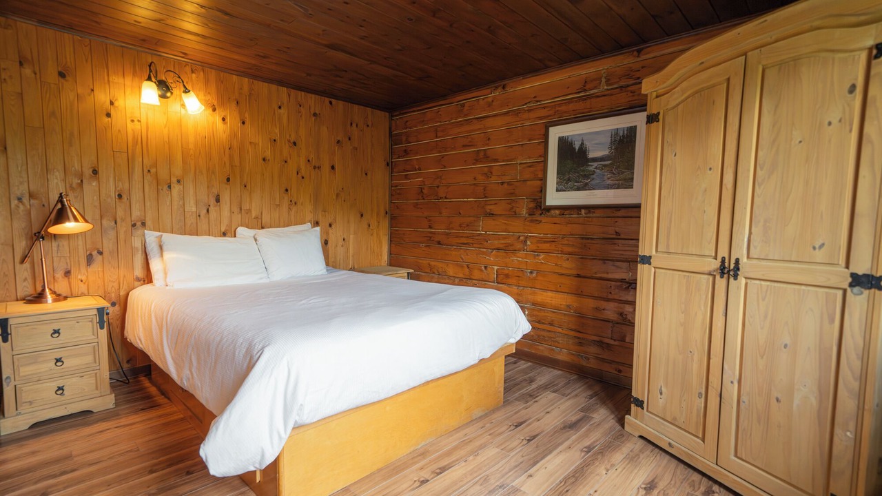 Photo of Bedroom in Sept-Iles