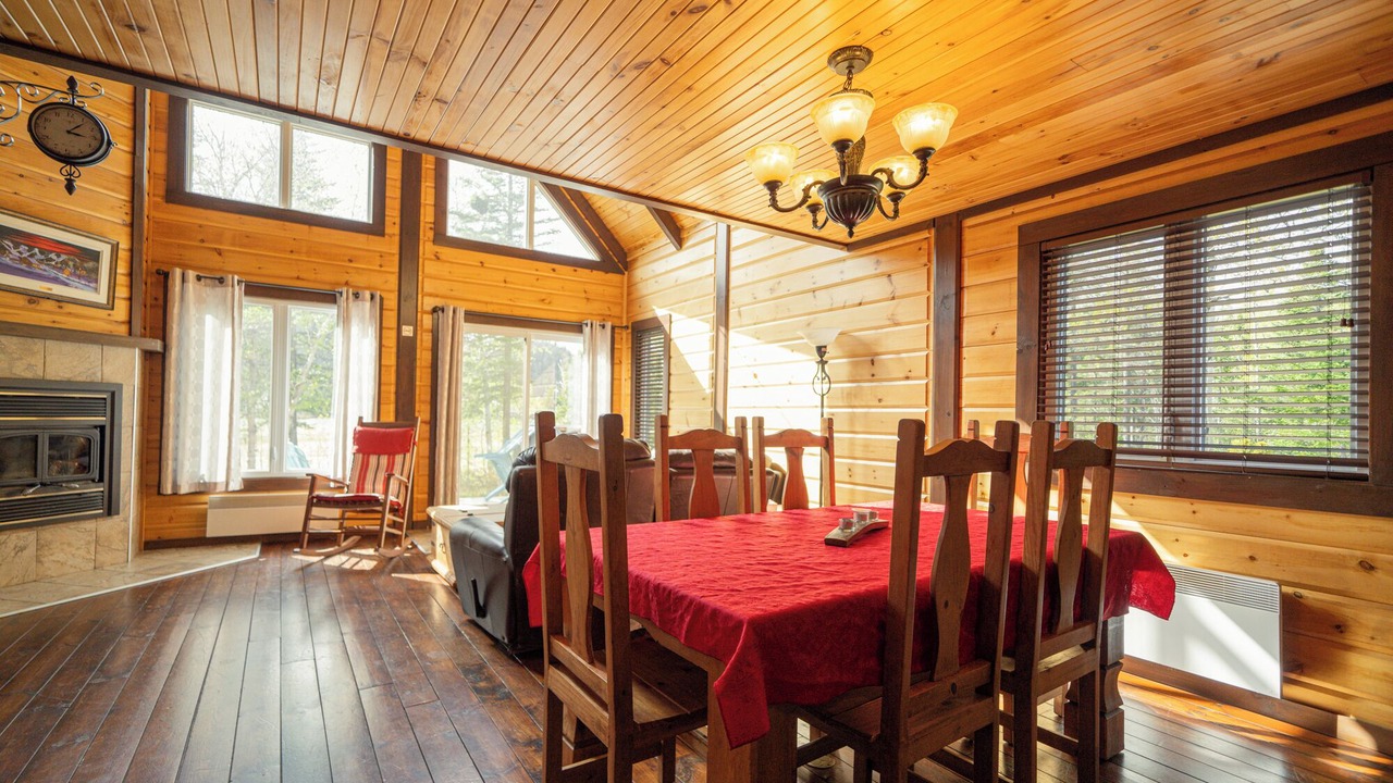Photo of Livingroom in Sept-Iles
