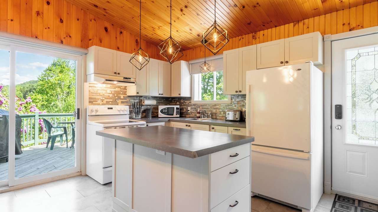 Photo of Kitchen in Chertsey