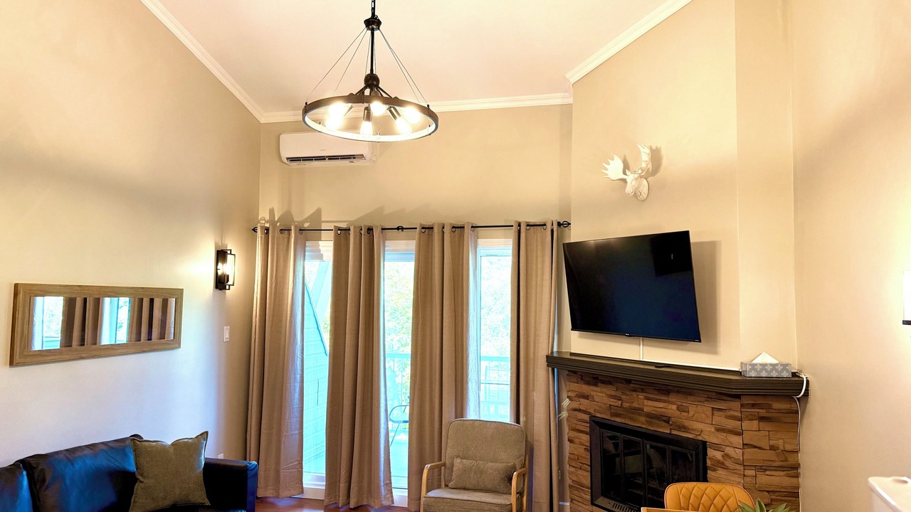 Photo of Livingroom in Mont-Tremblant Village