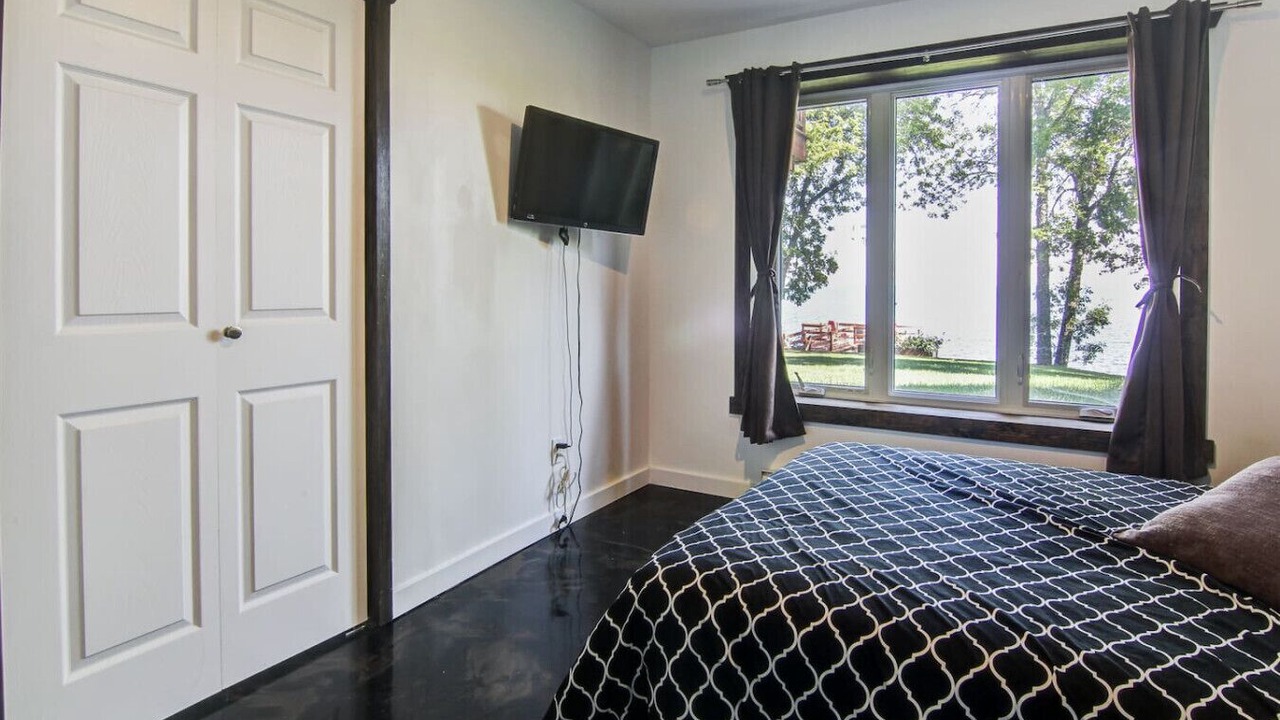Photo of Bedroom in Roberval