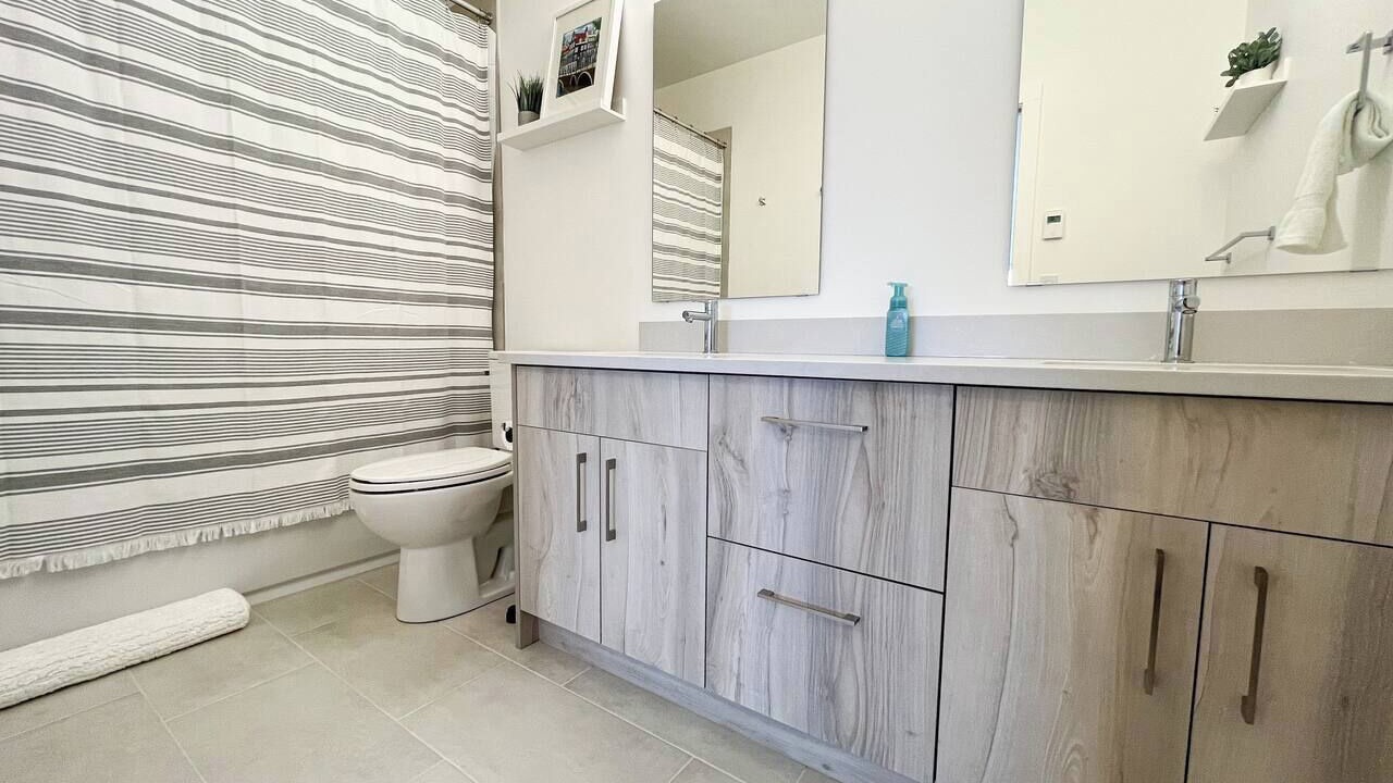 Photo of Bathroom in Golden