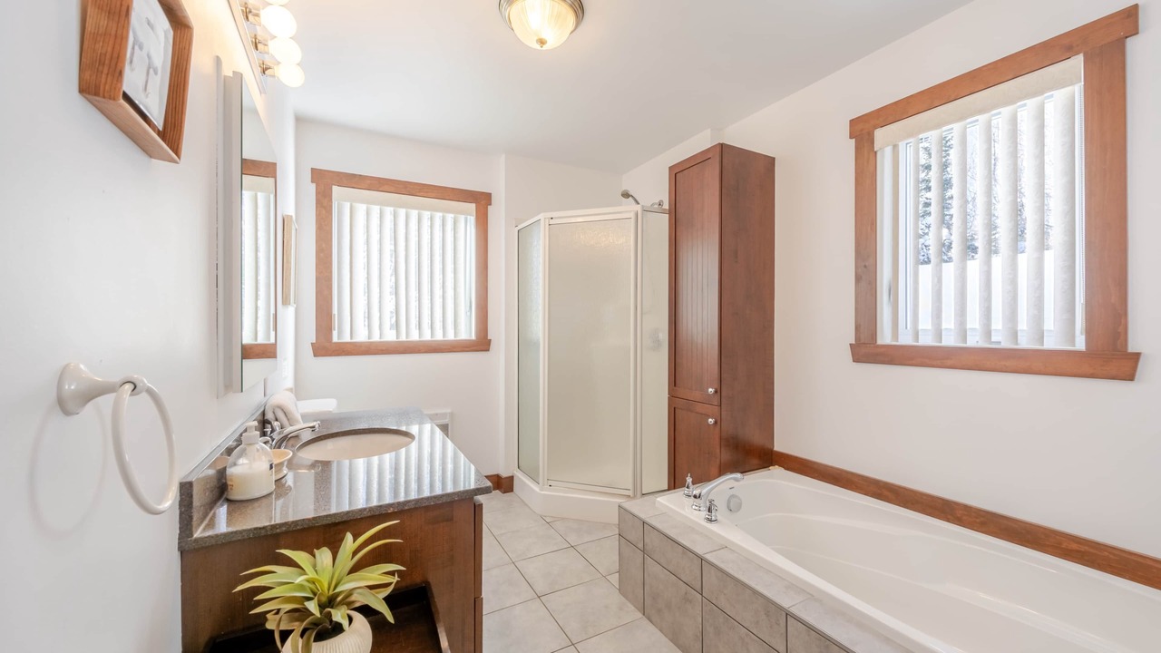Photo of Bathroom in Petite-Riviere-Saint-Francois