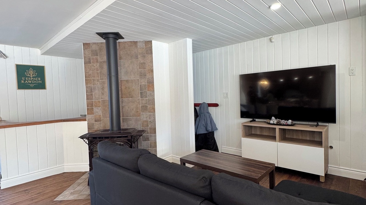 Photo of Livingroom in Saint-Alphonse-Rodriguez