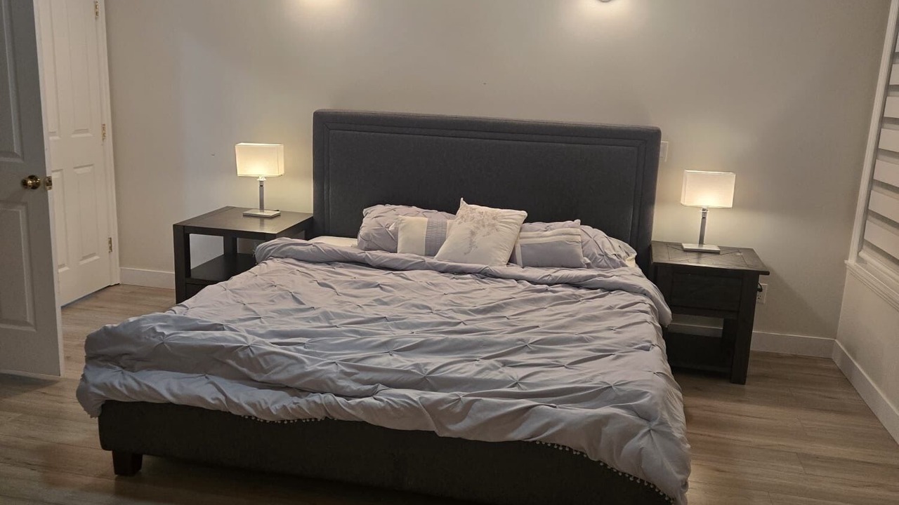 Photo of Bedroom in Surrey Newton