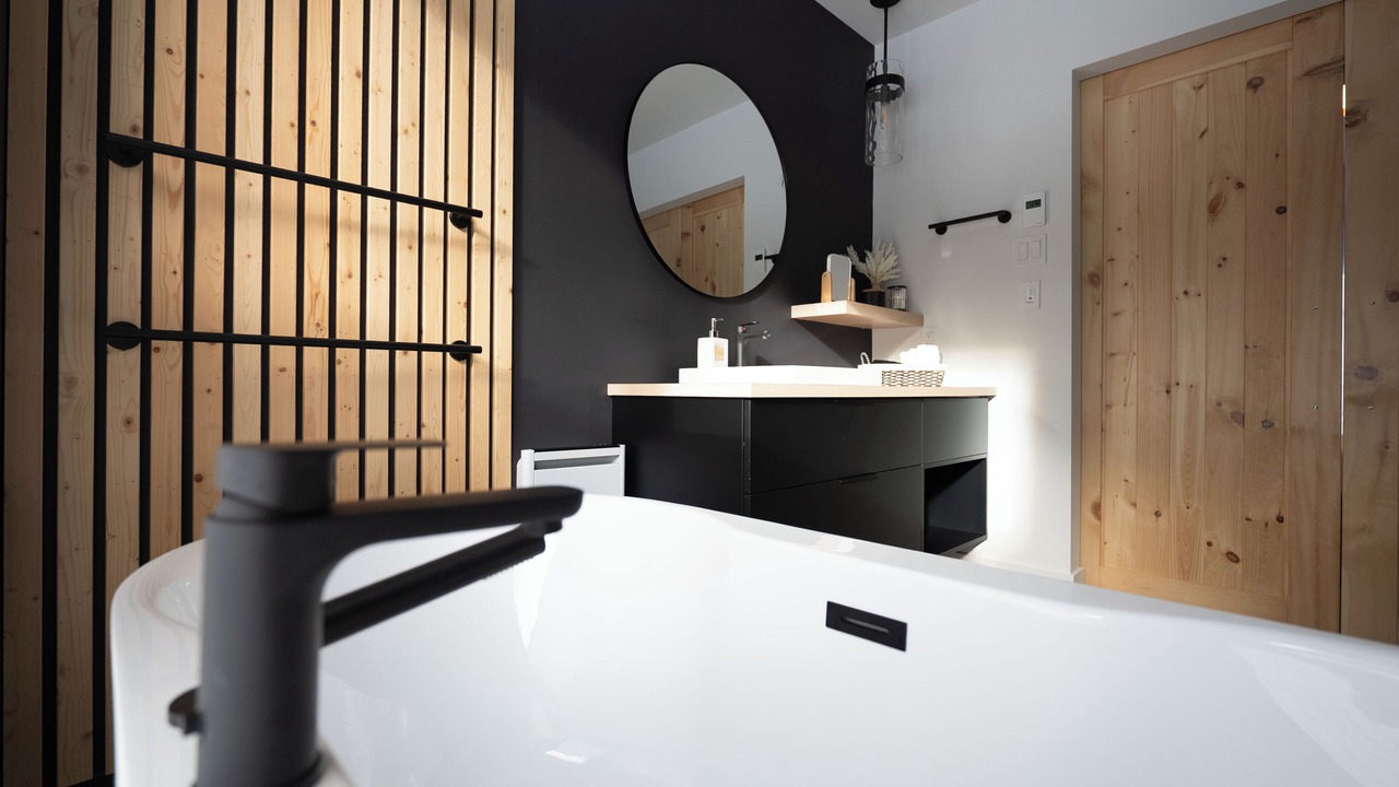 Photo of Bathroom in Chertsey