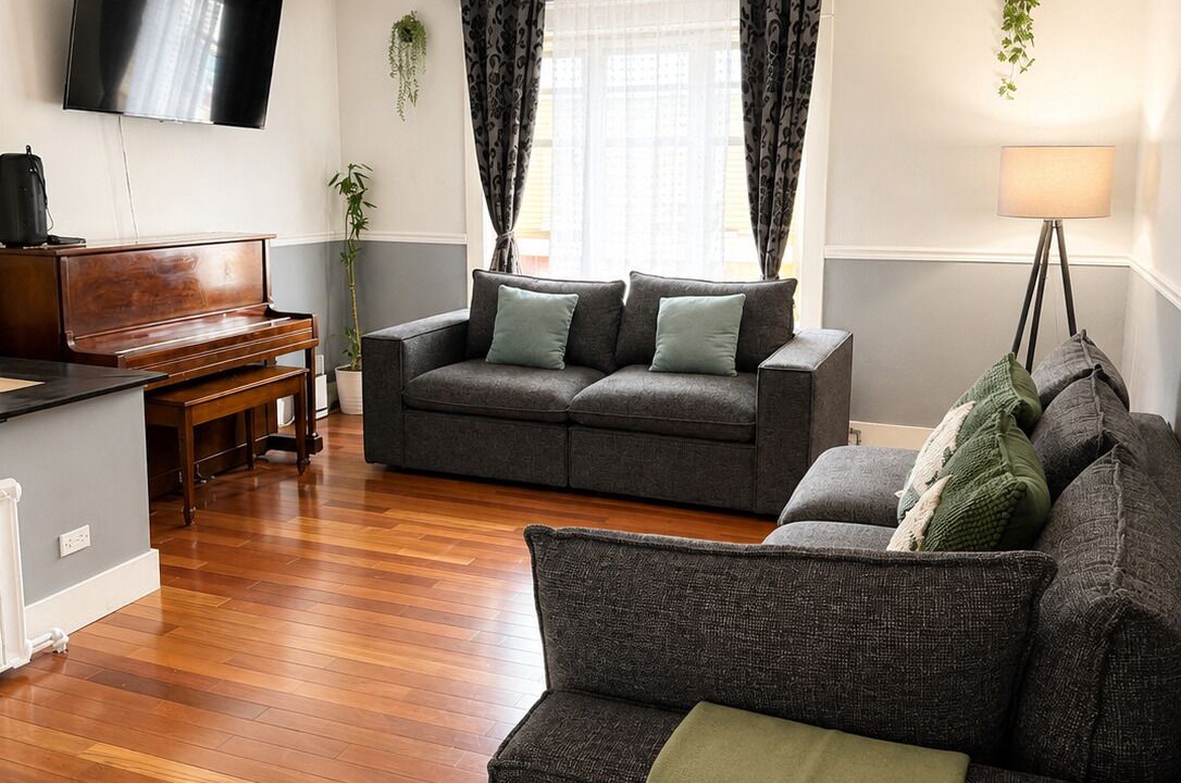 Photo of Livingroom in Desjardins