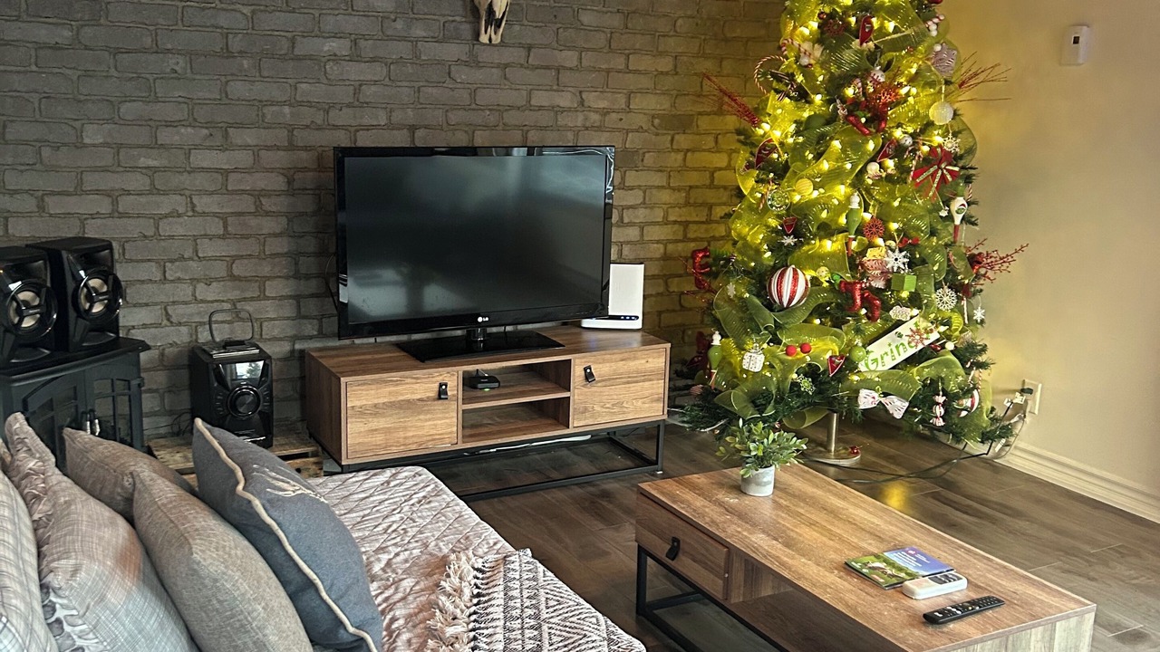Photo of Livingroom in Chertsey