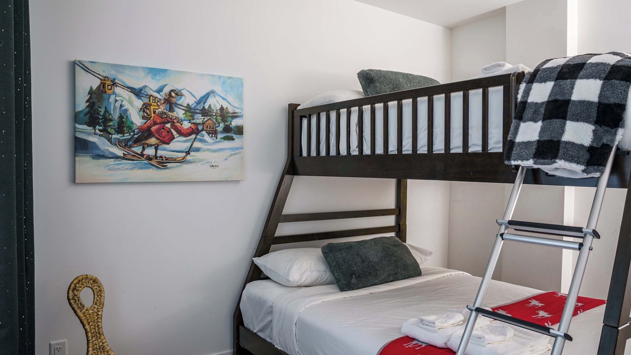 Photo of Bedroom in Baie-St-Paul