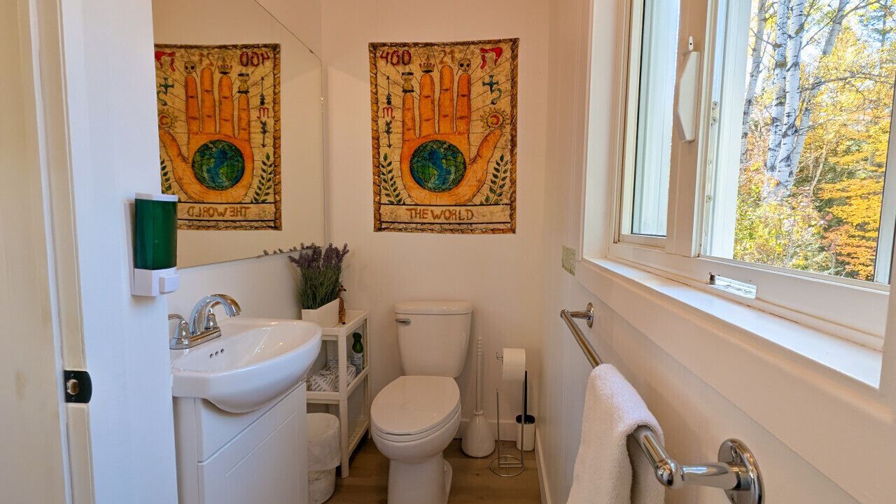 Photo of Bathroom in Saint-Tite-des-Caps