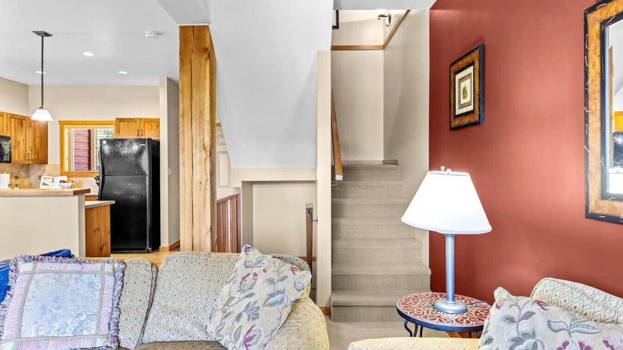 Photo of Livingroom in Golden