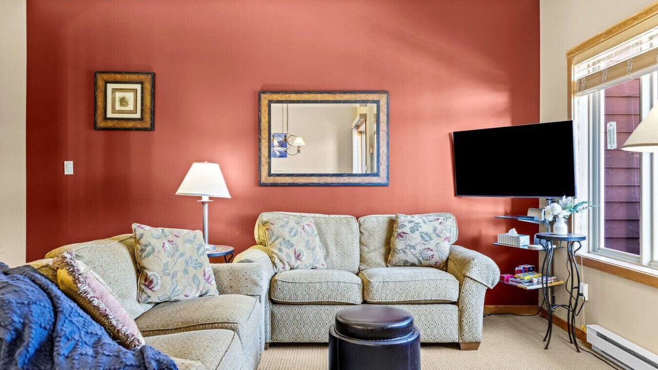 Photo of Livingroom in Golden