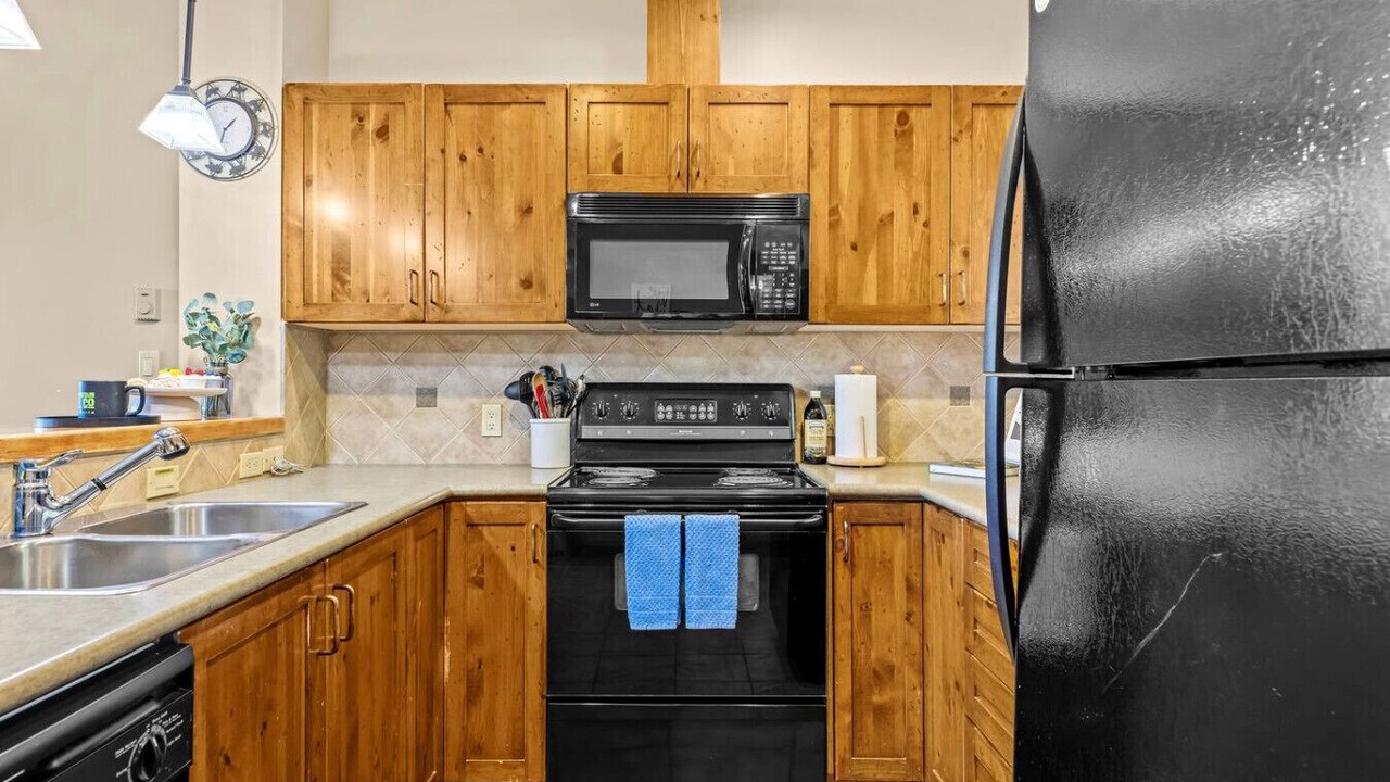 Photo of Kitchen in Golden