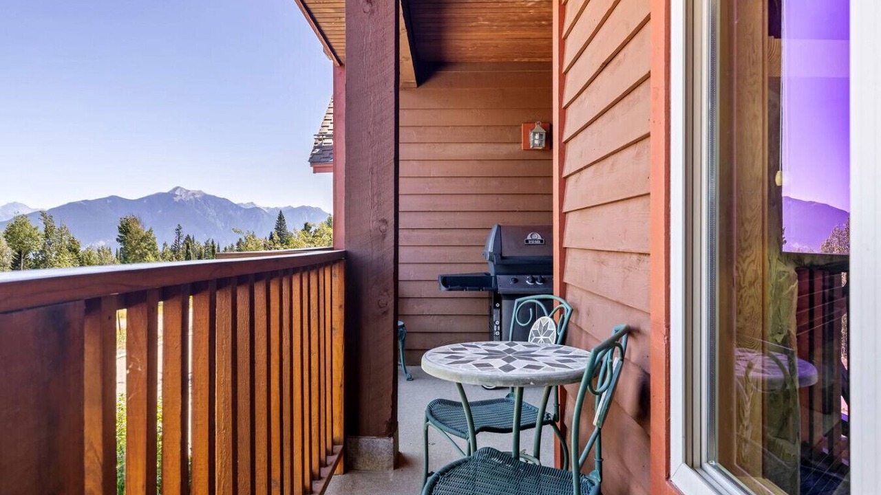 Photo of Outdoor in Golden