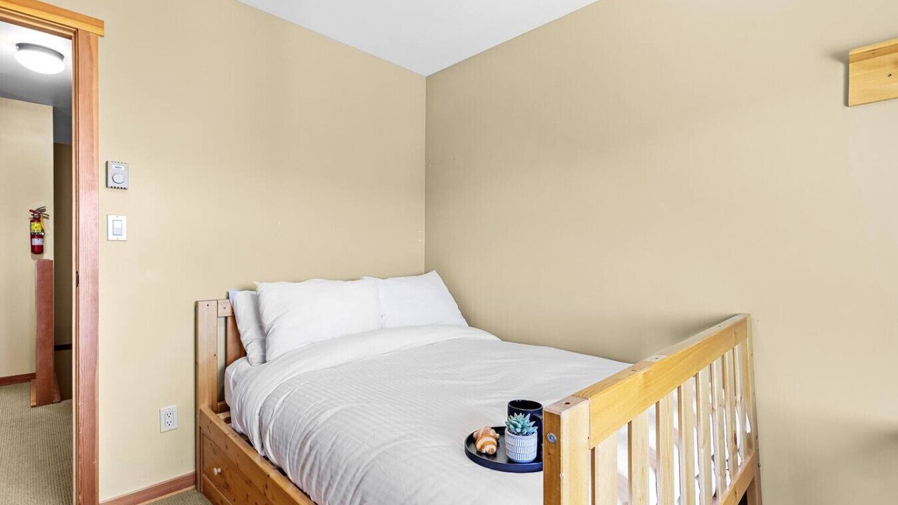 Photo of Bedroom in Golden