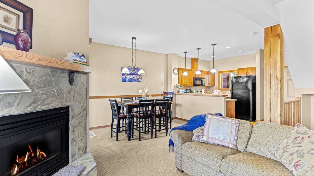 Photo of Livingroom in Golden